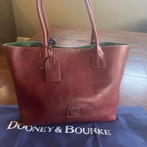 Dooney & Bourke Small Russel Bag Florentine Leather - Bourdeaux